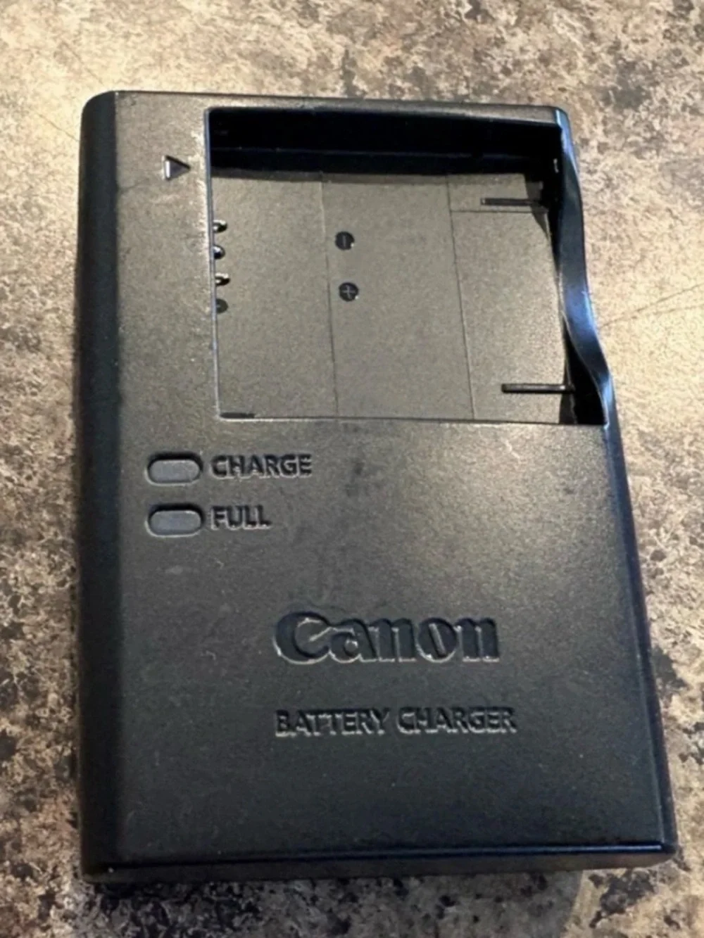 Canon PowerShot ELPH 340 HS 16.1MP Digital Black Camera Bundle Set